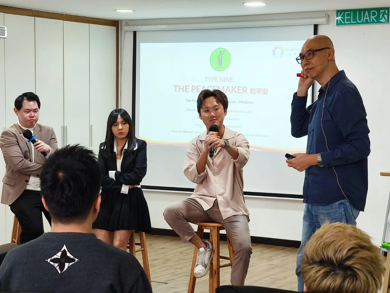 Daniel Yeo facilitating a panel at a FutureX workshop